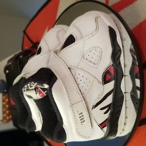 Jordan 8 Toddlers size used 4c no hox